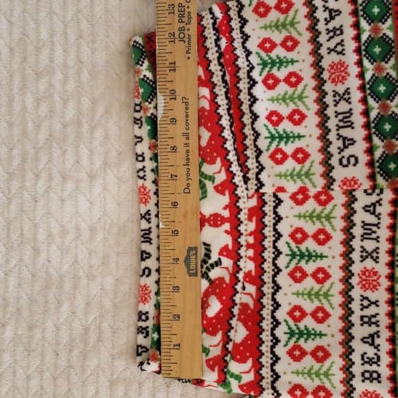 🖤 3/$15 Festive Leggings, Size Women's M 7-9 - Picture 3 of 8